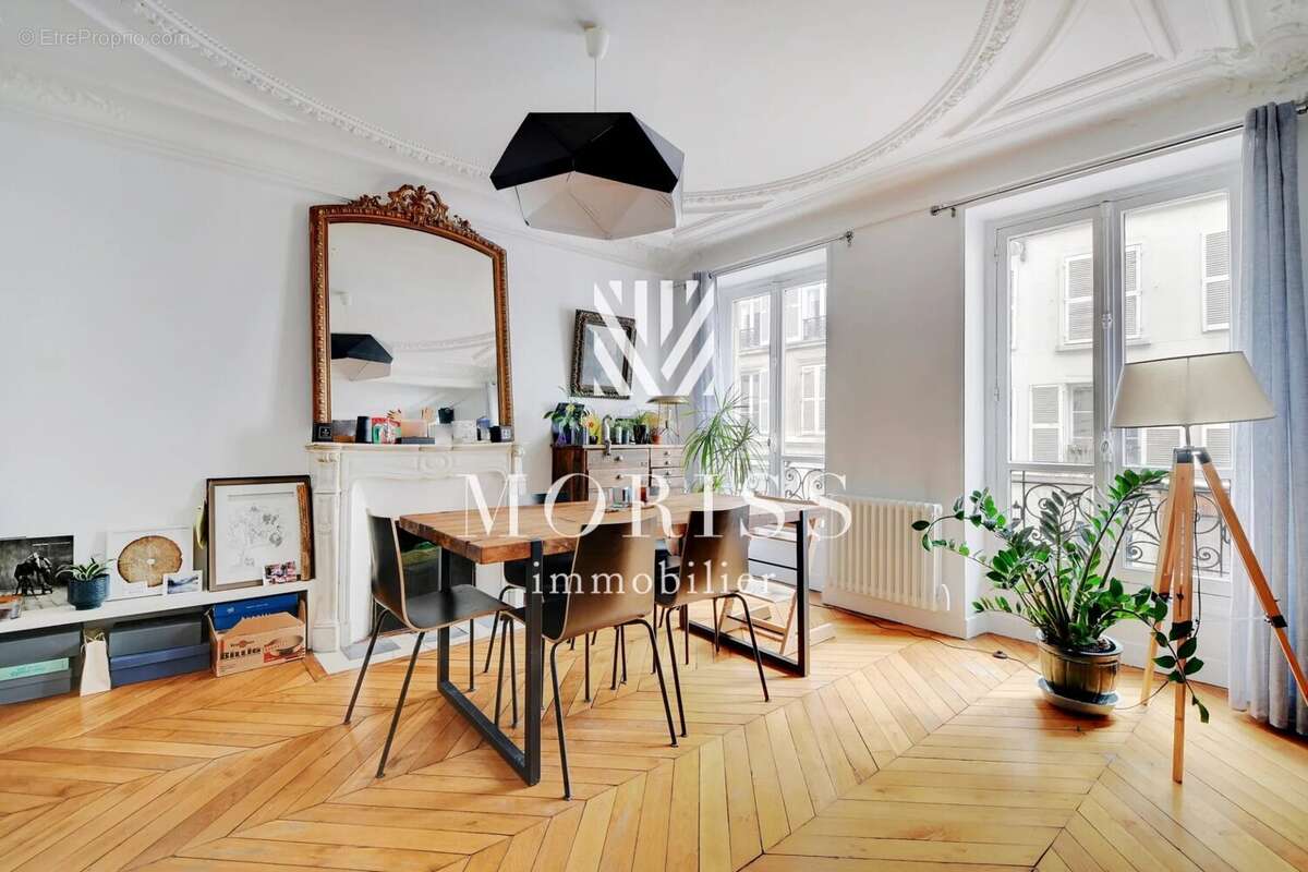 Appartement à PARIS-10E