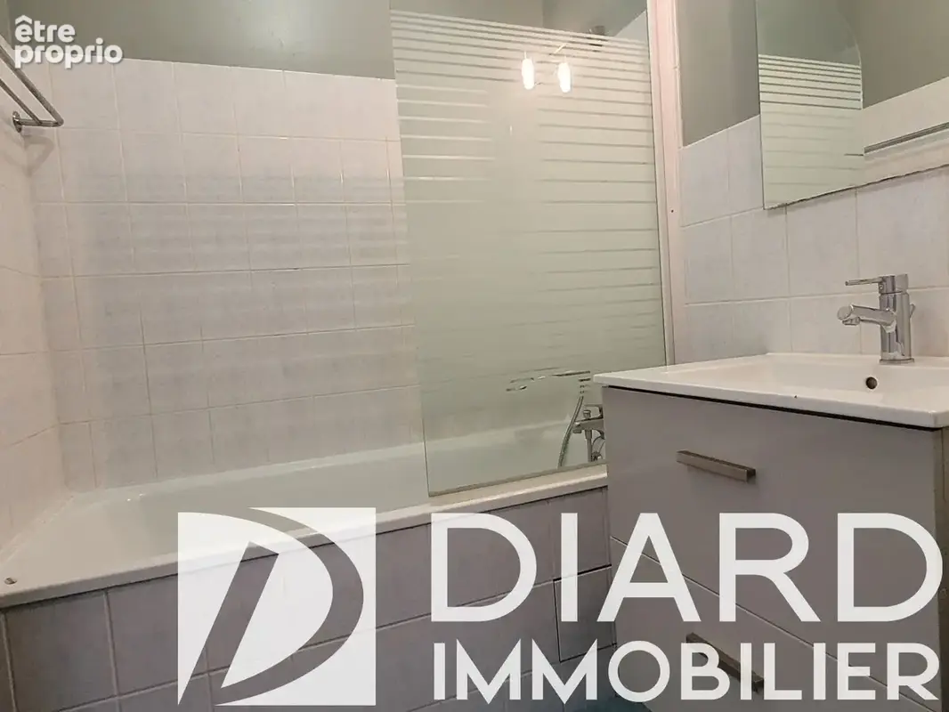Compromis déjà signé ! Appartement T2 de 46 m² plein centre de Chateaugiron - photo 7