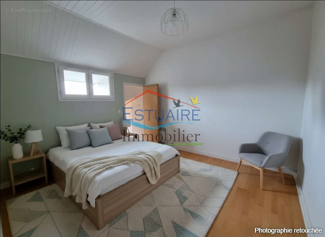 Maison à SAINT-ETIENNE-DE-MONTLUC