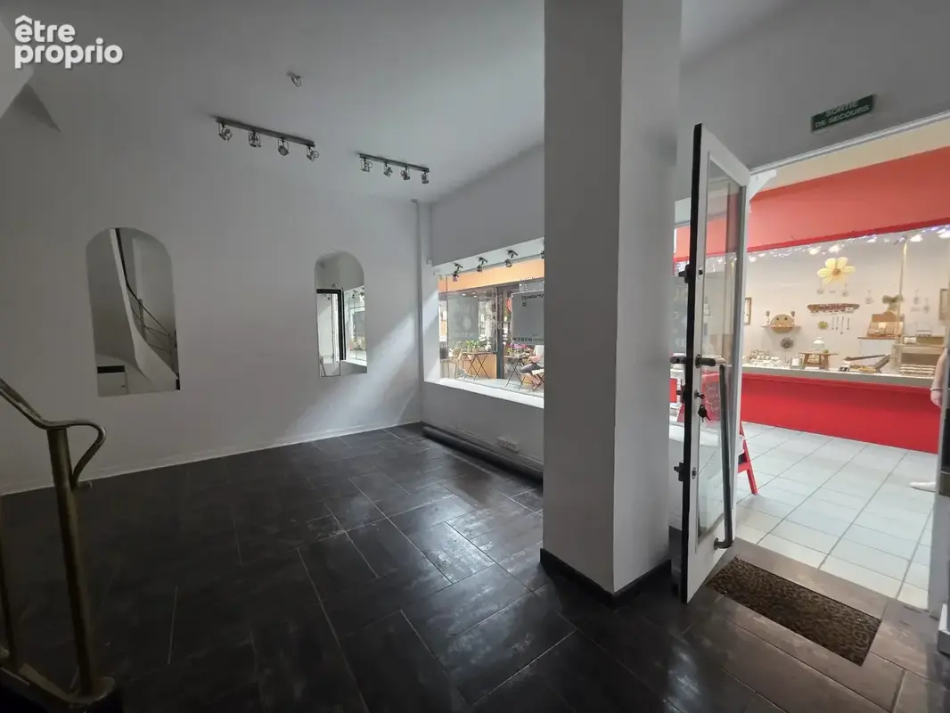 Commerce 45 m² à Clermont-Ferrand  - photo 3