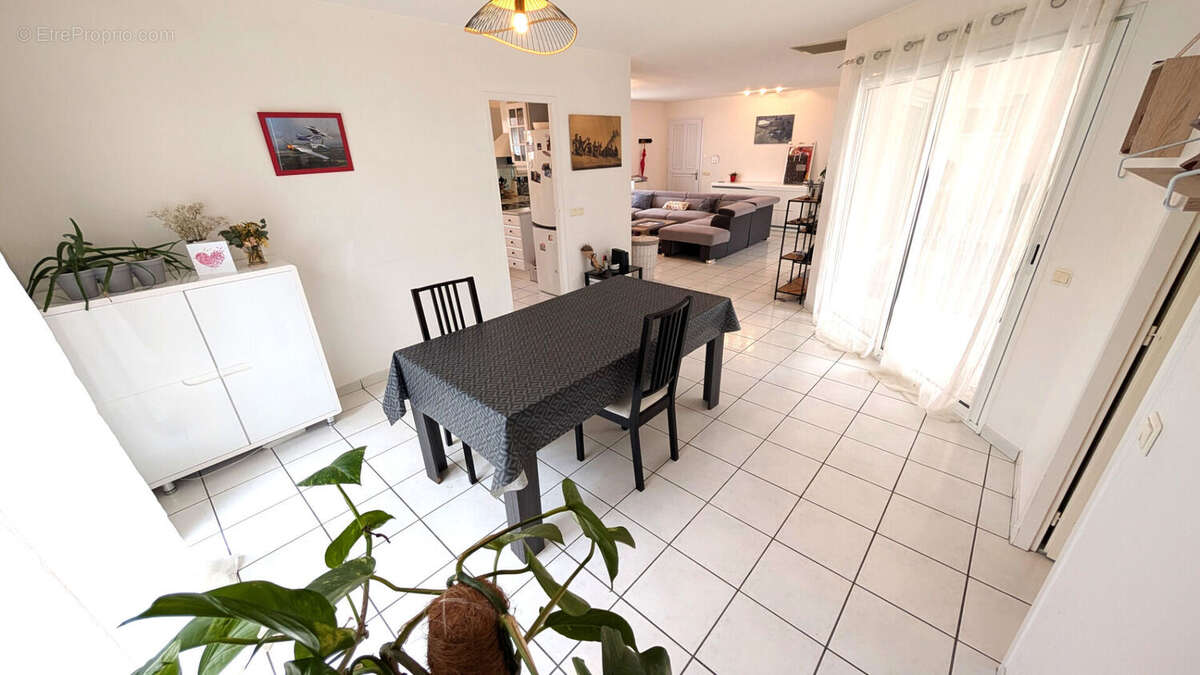 Maison à SAINT-PIERRE-DU-MONT