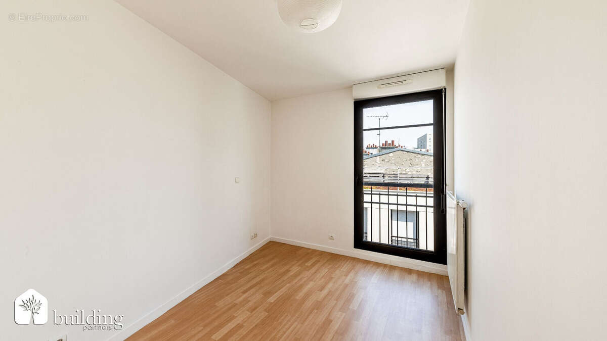 A vendre - Levallois-Perret Edouard Vaillant - Appartement familial en duplex 5 pièces de 111,24 m² avec terrasses de 11.50m² - photo 12