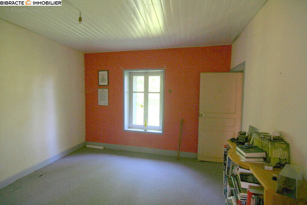 Maison à CHARBONNAT