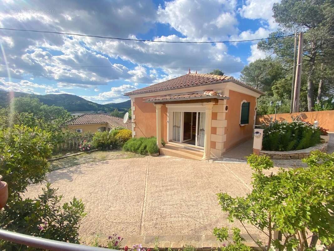 Maison à FLASSANS-SUR-ISSOLE