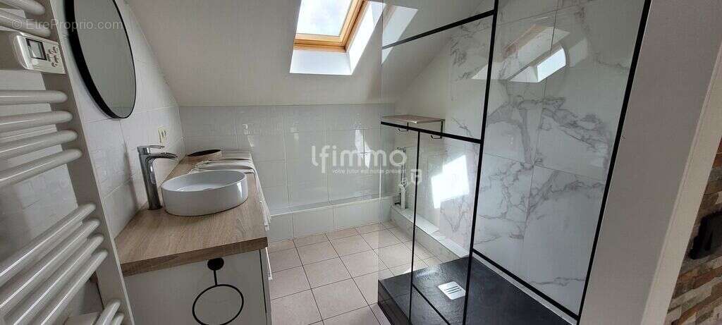 Appartement à COUBRON