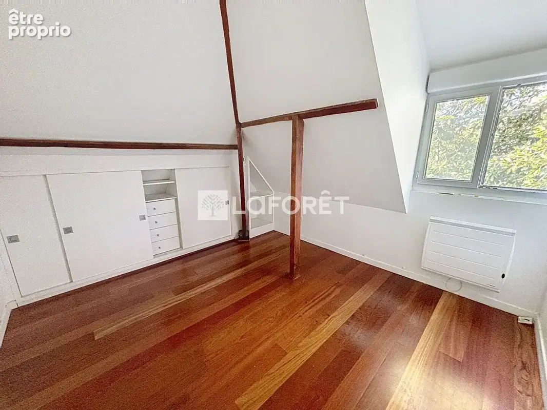 Maison Villejuif - 3 pièces - 95 m2 - Terrain de 287m² - photo 8