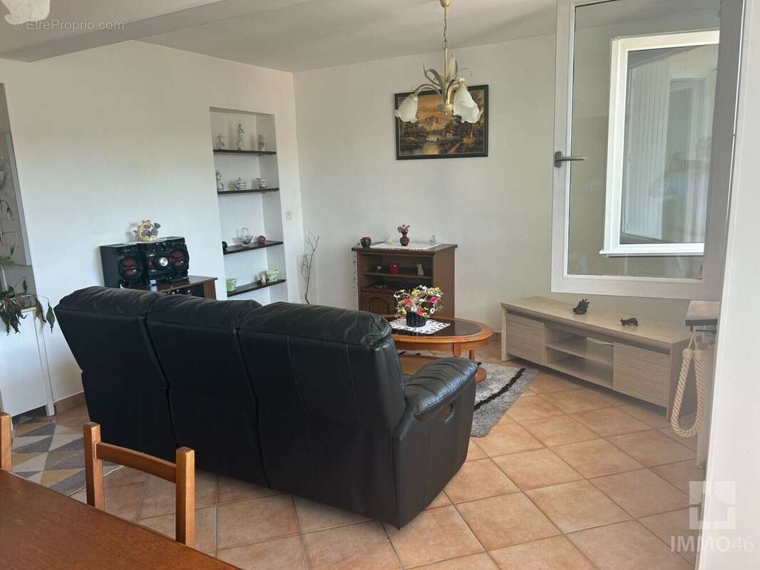 Maison 63 m² à Cahors  - photo 3