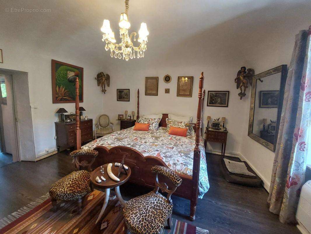 Maison à ALLEGRE-LES-FUMADES