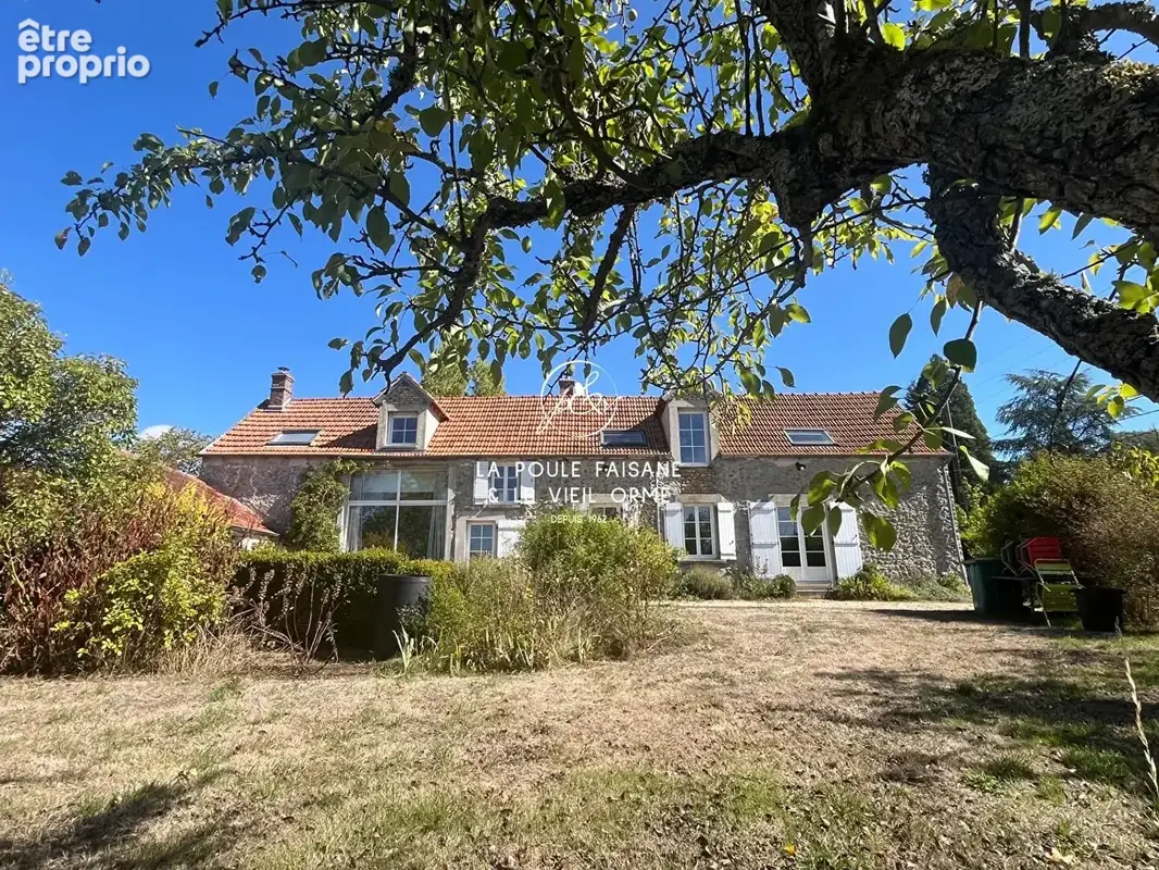 Maison à LES MESNULS