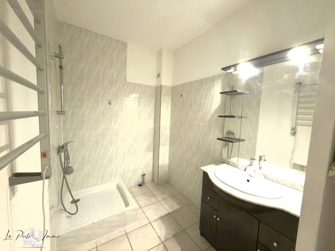 Appartement à NYONS