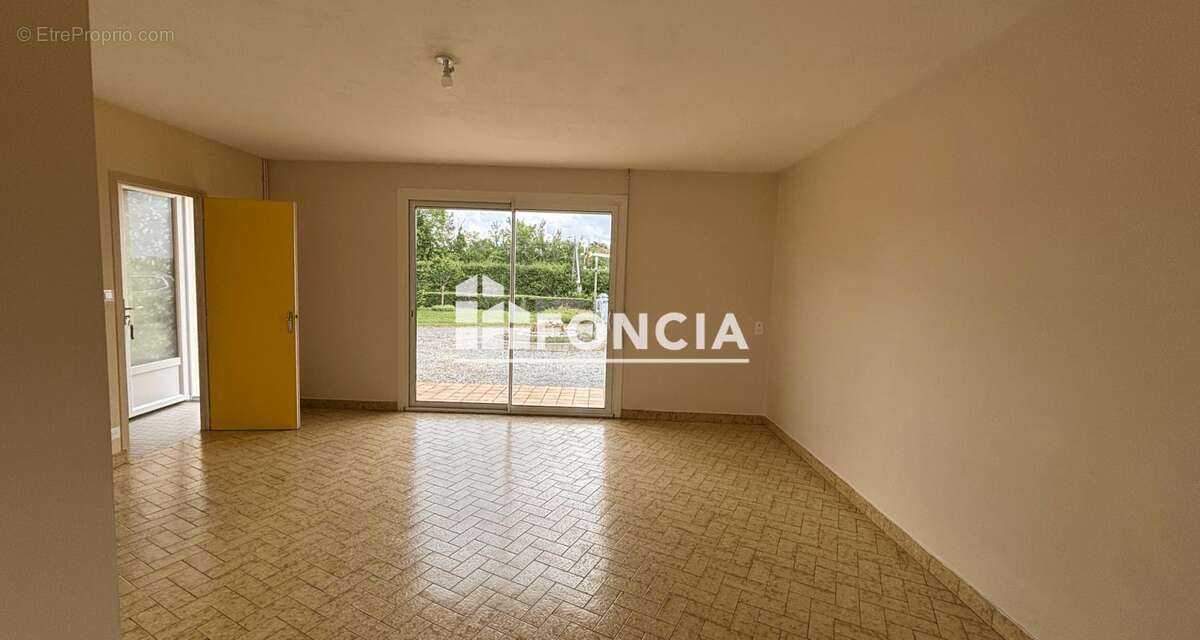 Maison à SALLERTAINE