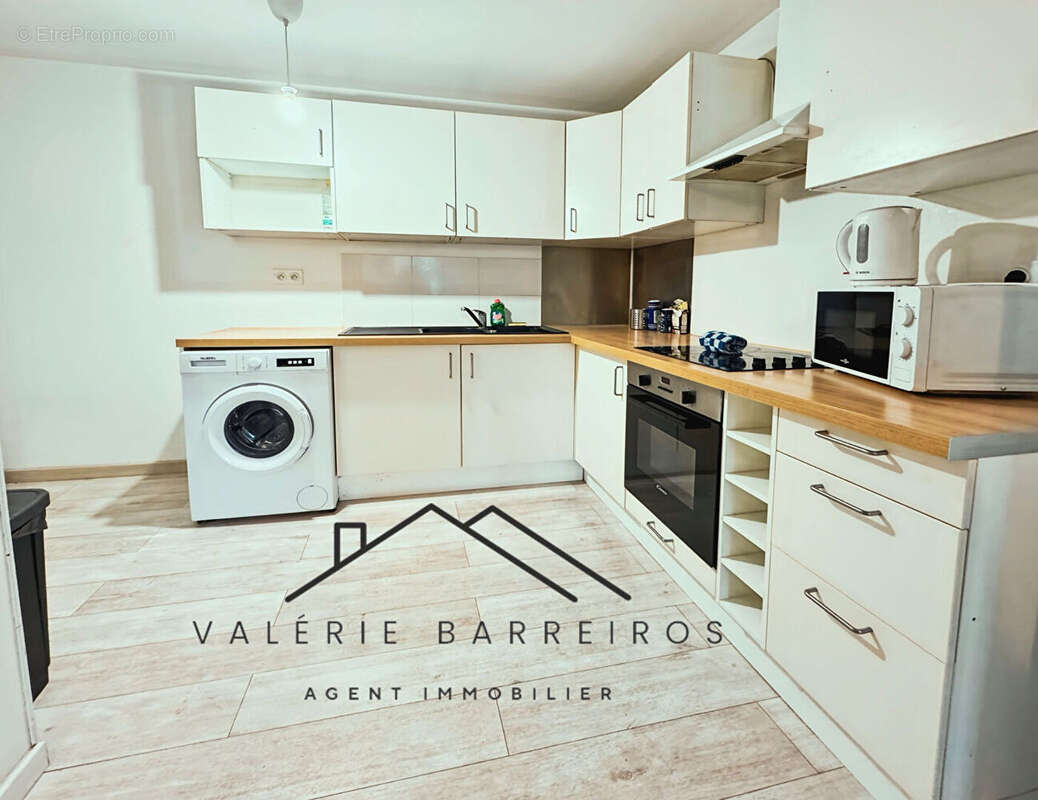 immeuble, fond de  Commerce, plus 2 appartements - photo 2