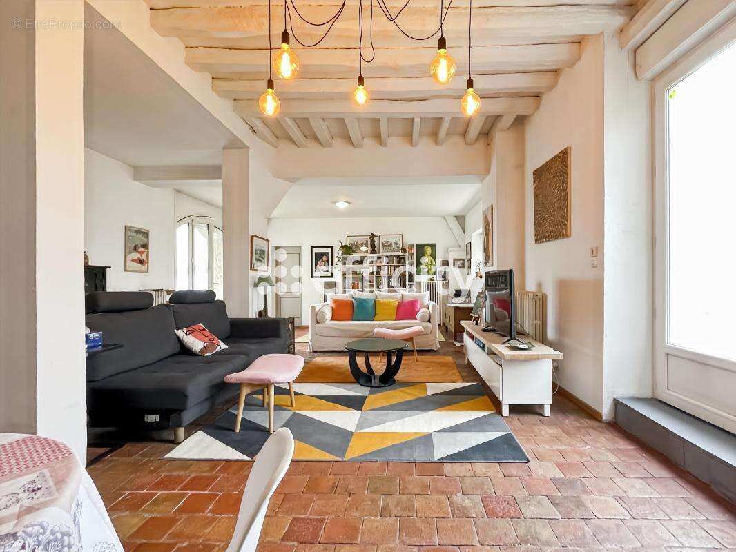 Maison 230 m² à Fye  - photo 3