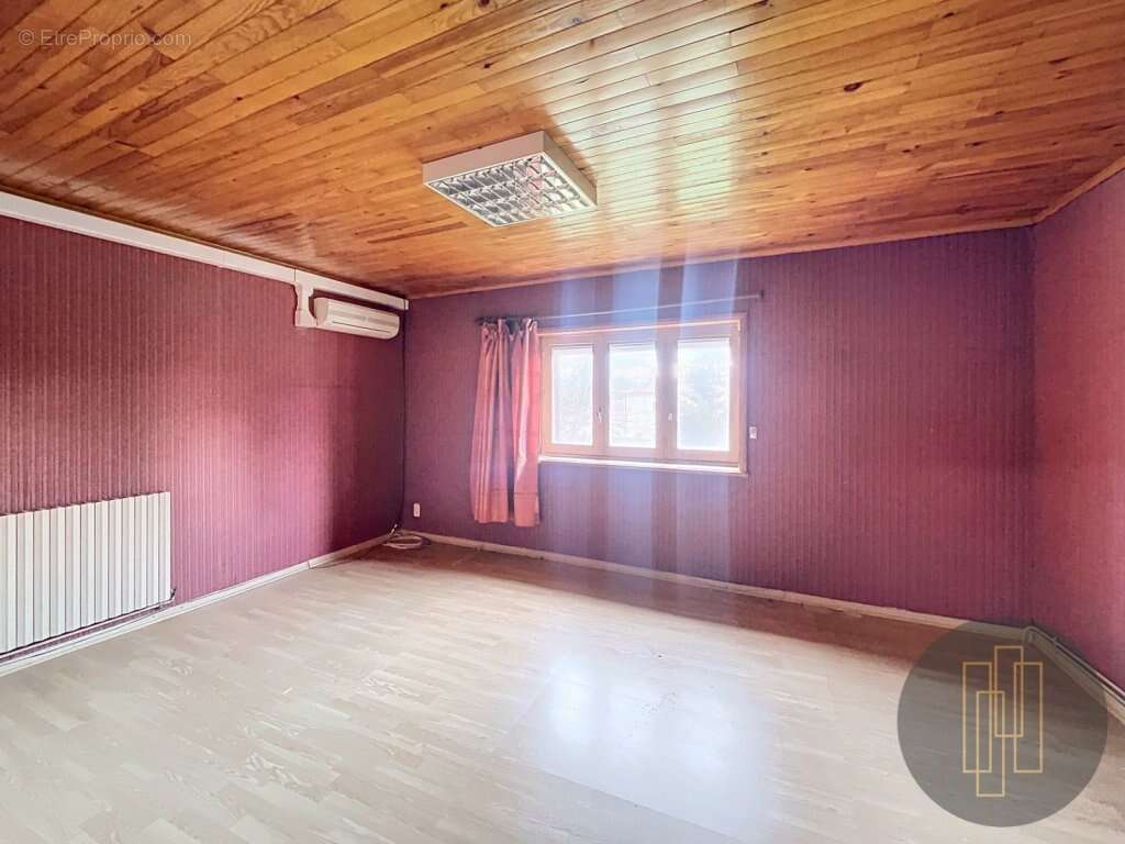 Maison à COLOMBIER-SAUGNIEU