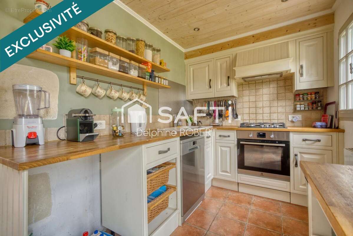Maison 212 m² à Courant  - photo 4