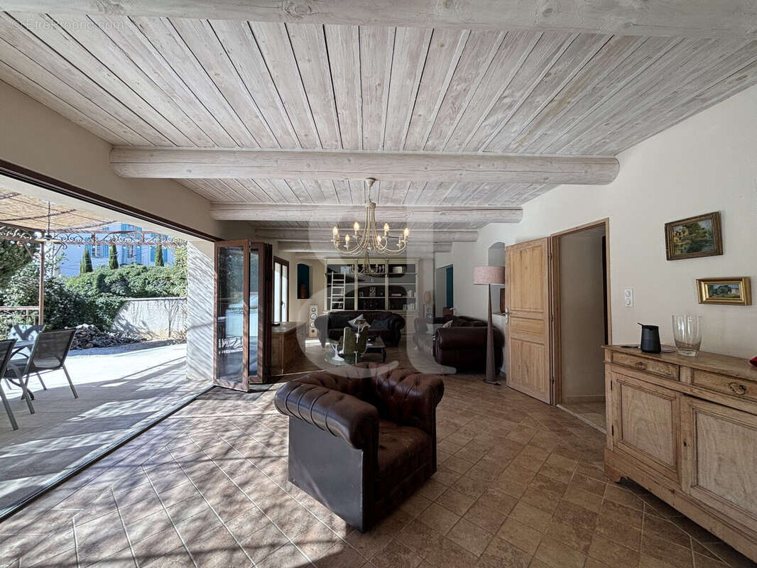 Maison à VAISON-LA-ROMAINE