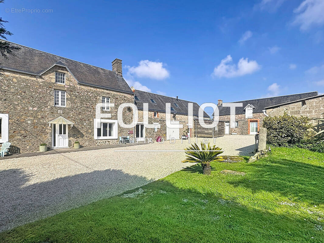 Maison à MUNEVILLE-LE-BINGARD