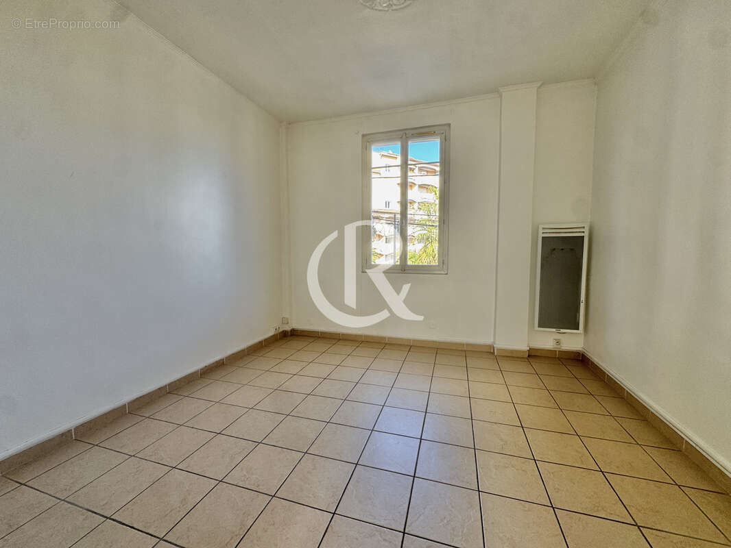 Appartement à HYERES