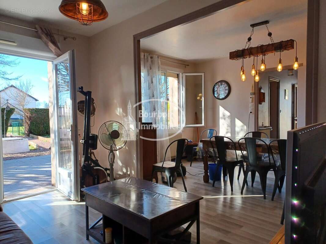 n°3 - Maison à GARNAT-SUR-ENGIEVRE