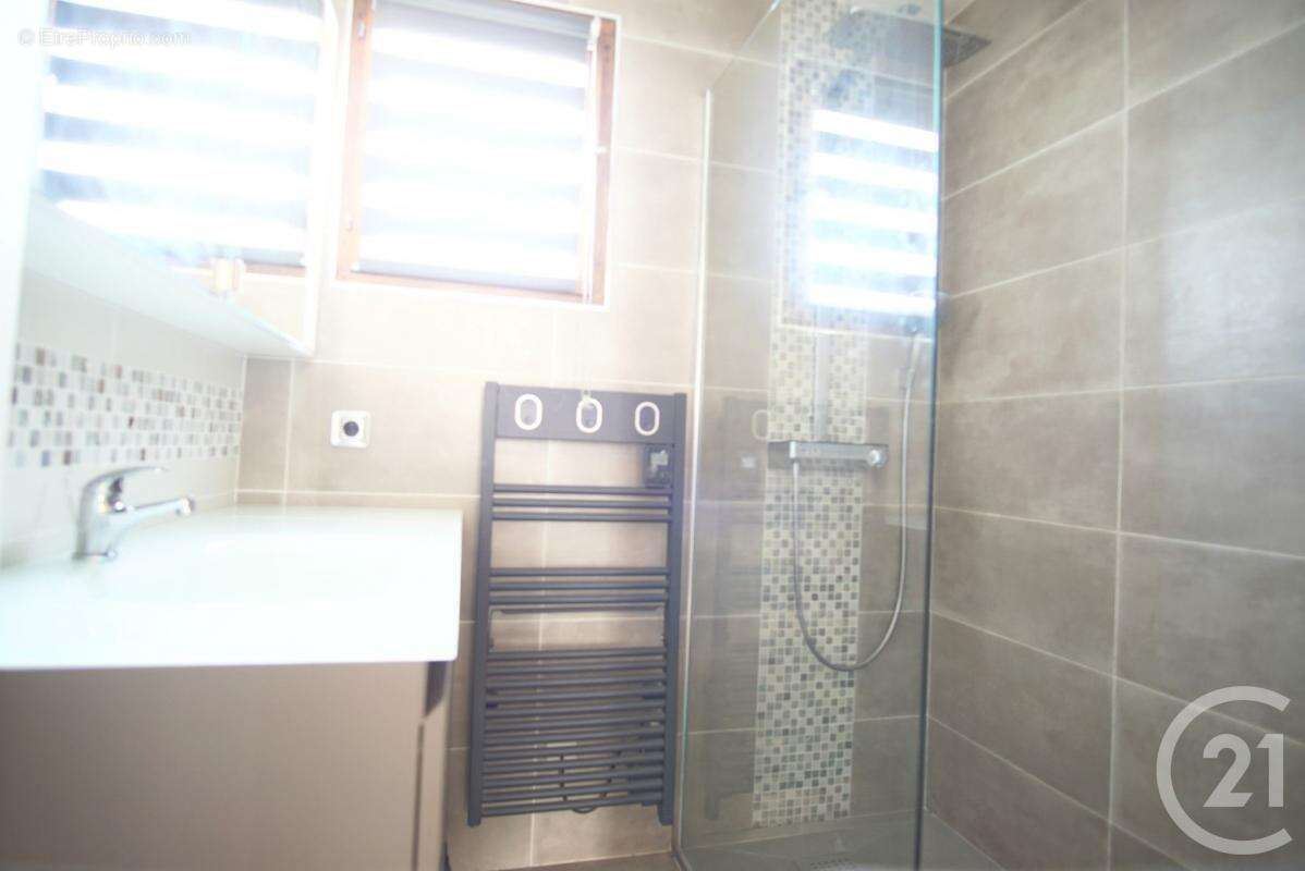 Maison à BONNEUIL-SUR-MARNE