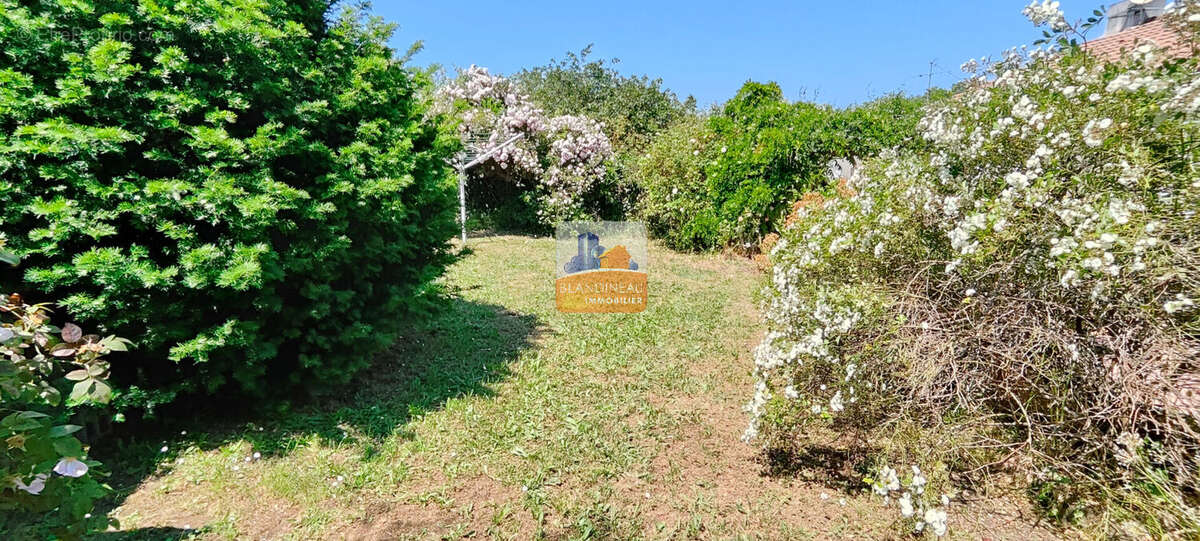 Maison à BOUGUENAIS