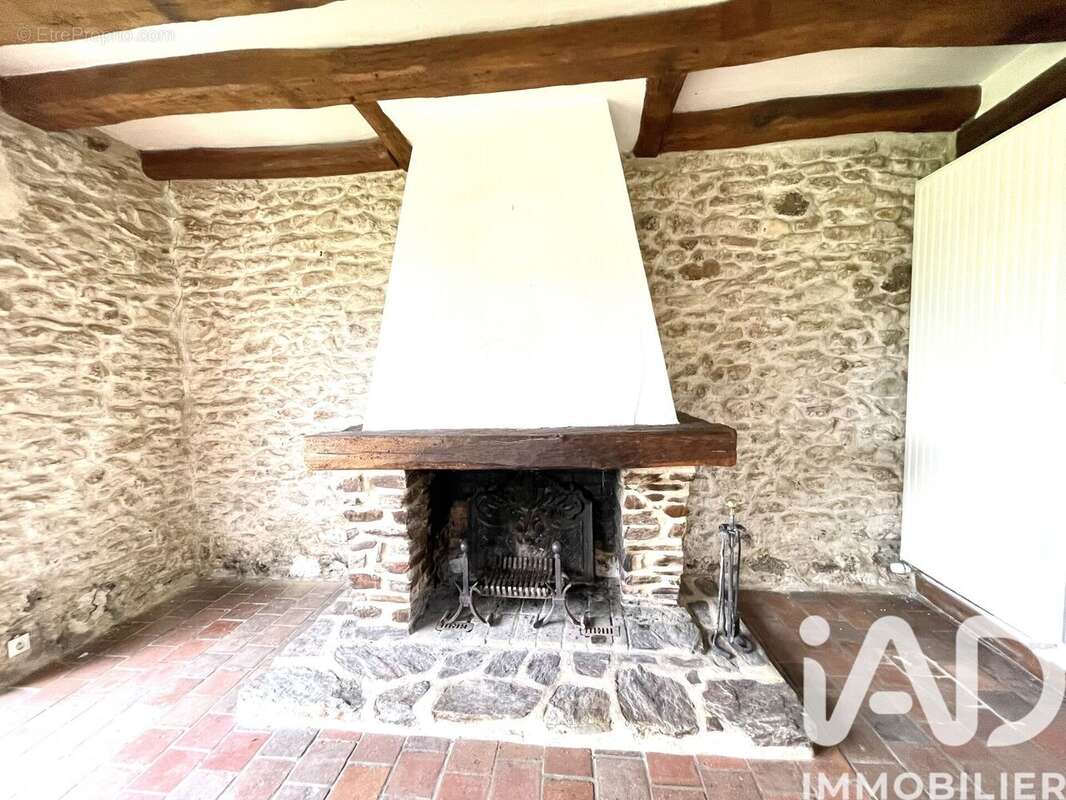 Maison 372 m² à Saint-Hilarion  - photo 6