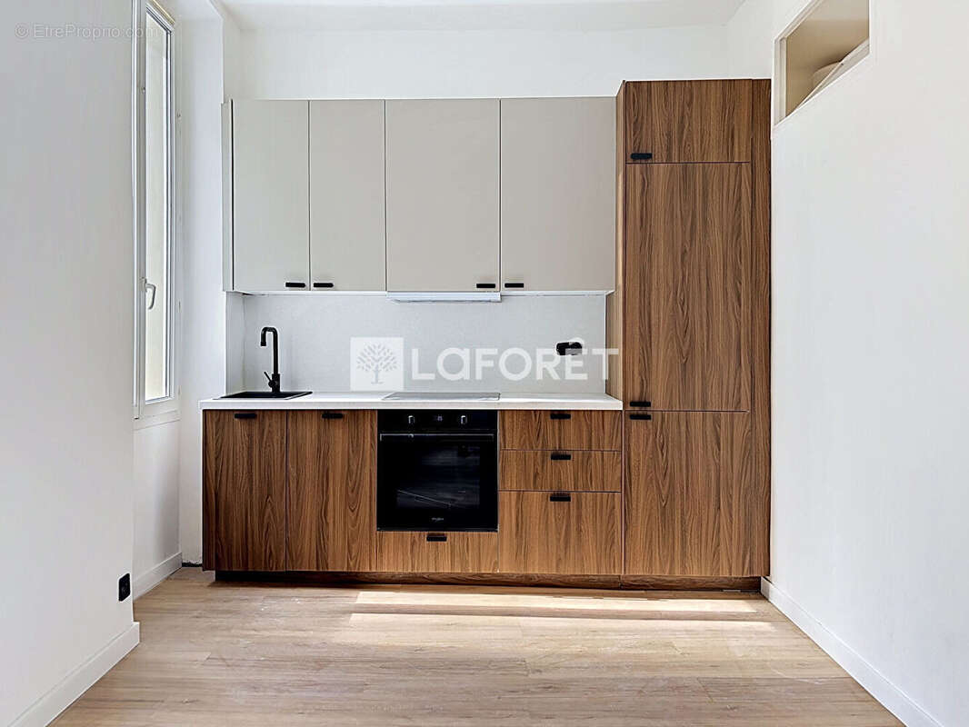 Appartement à MARSEILLE-6E