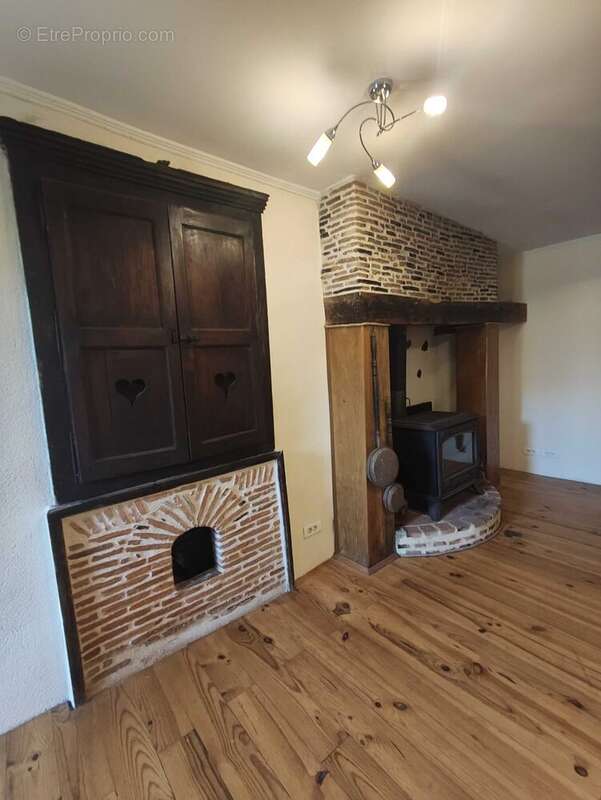 Maison 143 m² à Massignac  - photo 6