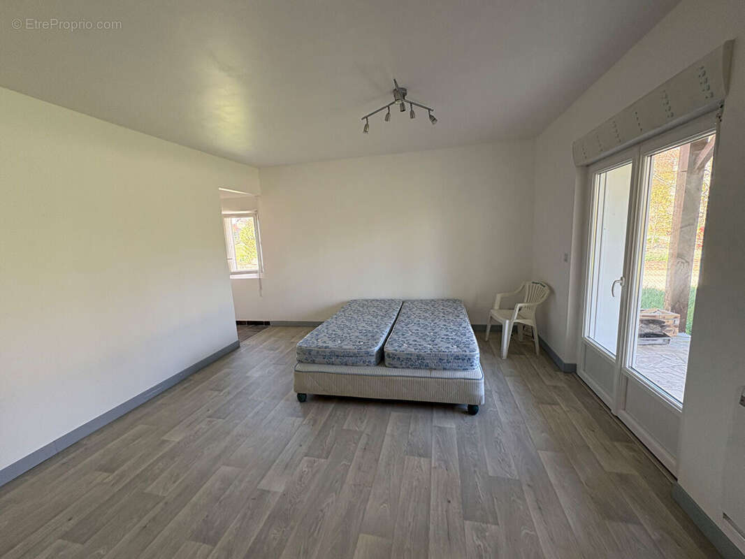 Maison coussay les bois - photo 13