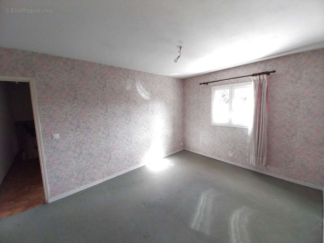 Maison à CHATEAUBERNARD