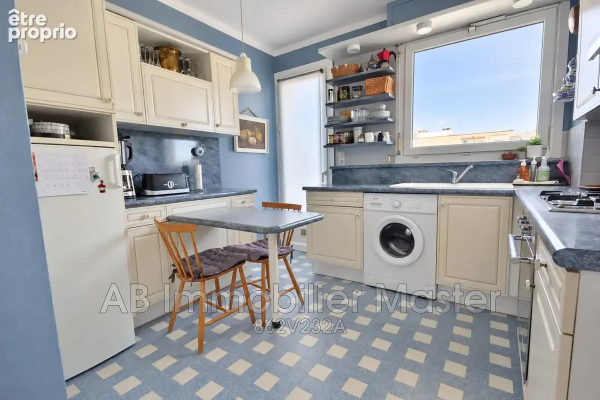 Appartement 3 pièces 65 m² à vendre à Antibes (06160) - photo 5