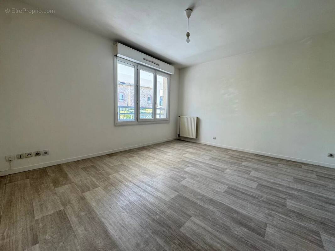 Appartement à LE PLESSIS-TREVISE