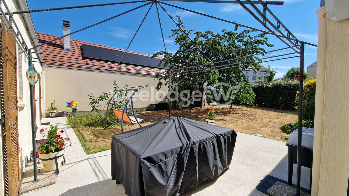 Maison 6 pièces 125 m² à vendre à Elancourt (78990) - photo 6