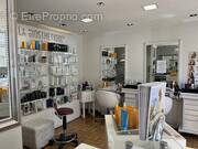 Commerce à DAMPIERRE-EN-YVELINES