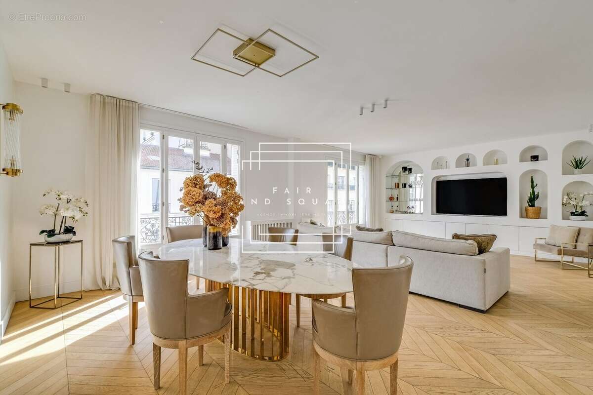 Appartement à NEUILLY-SUR-SEINE