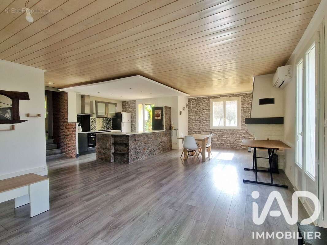 Maison 110 m² à Dirac  - photo 3