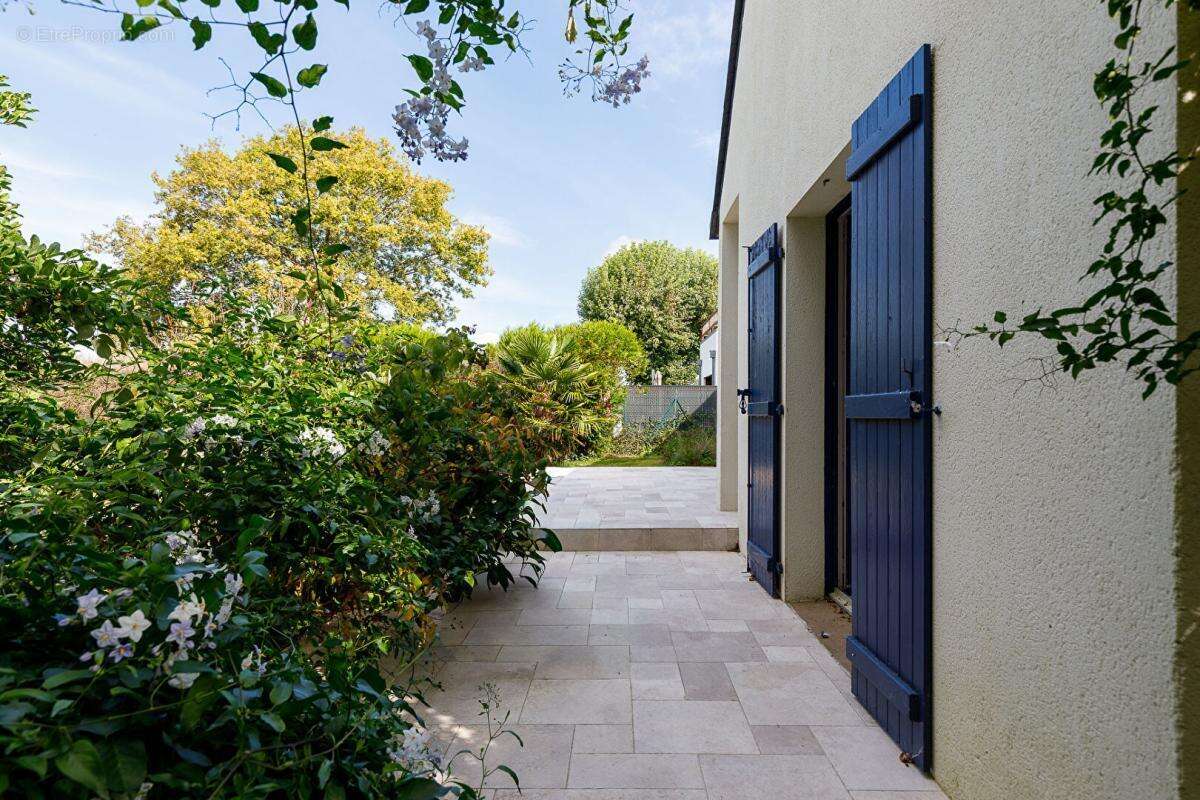 Guérande - Campagne - Superbe familiale - 5 Chambres -  Double garage - photo 23