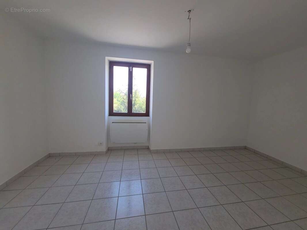 Appartement à SAINT-MARCEL-LES-VALENCE