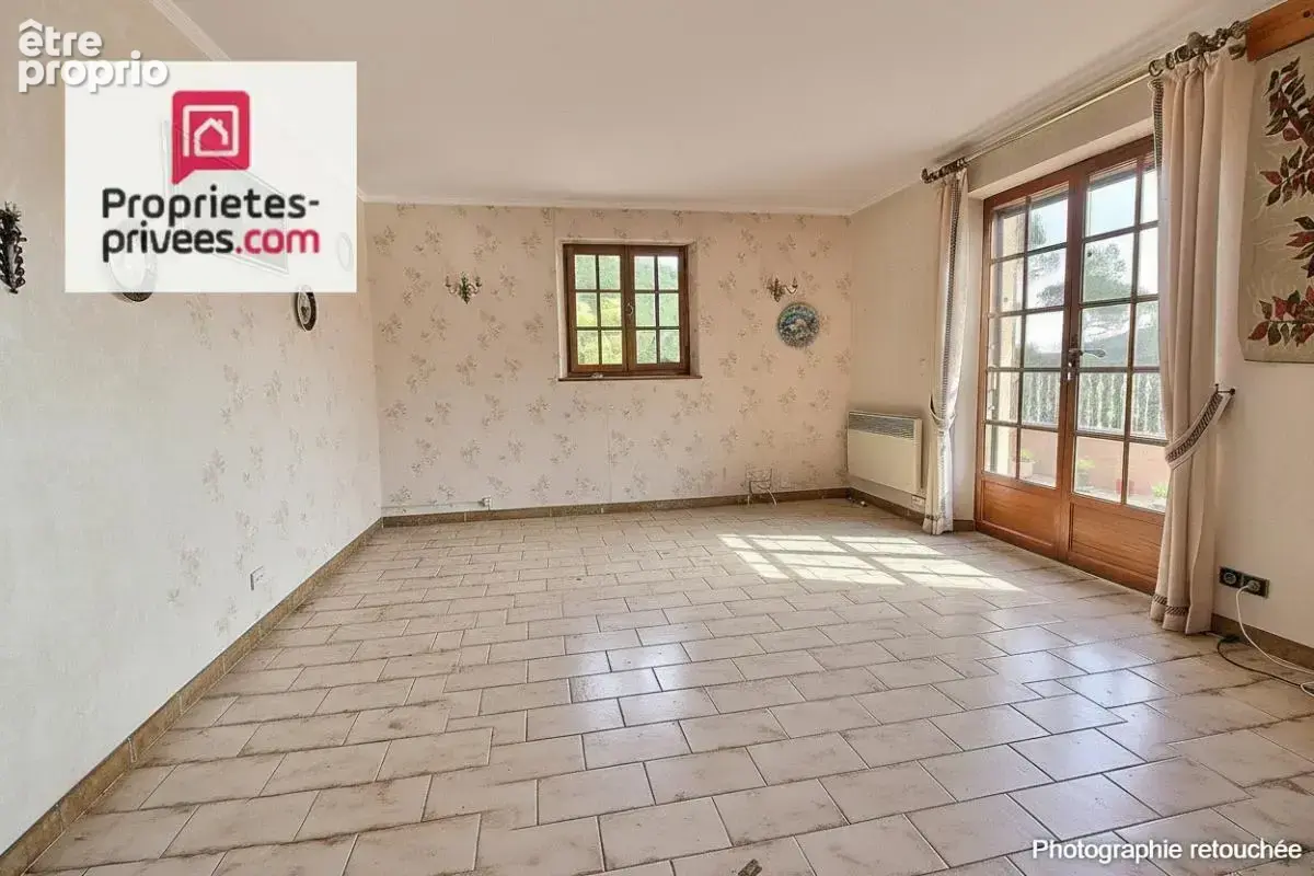 Villa Lorgues  150 m² sur  5070 m² - photo 3