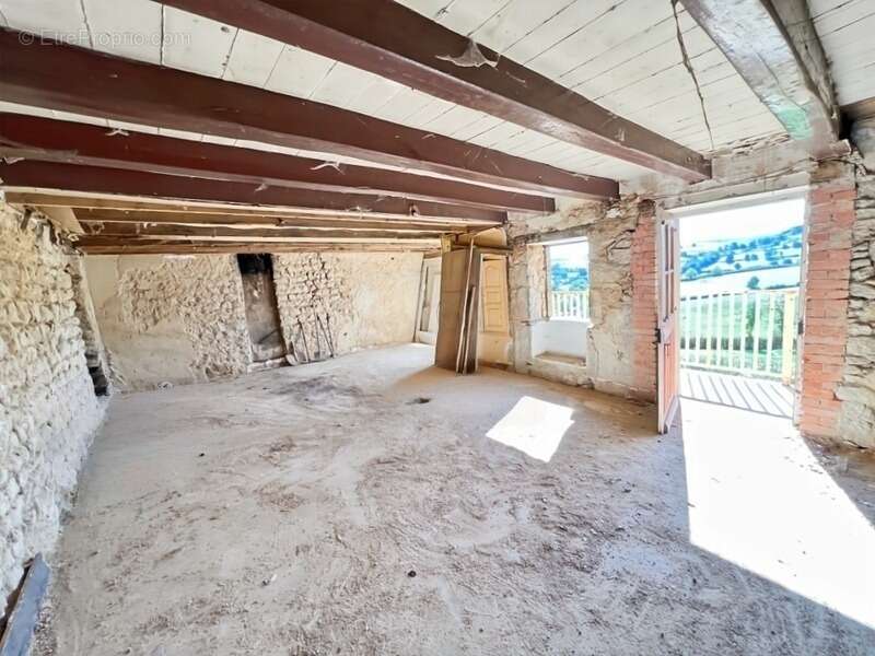 Maison à SAINT-PIERRE-LE-VIEUX