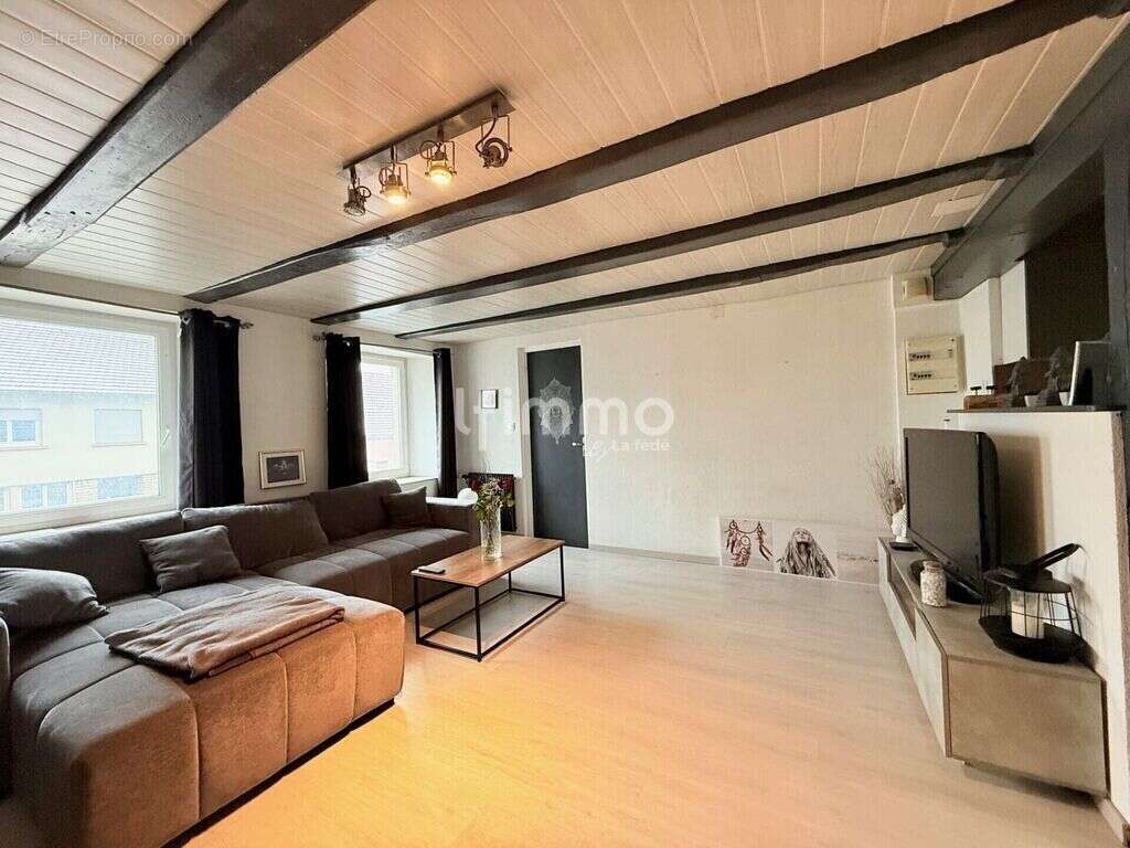 Appartement à BOUROGNE