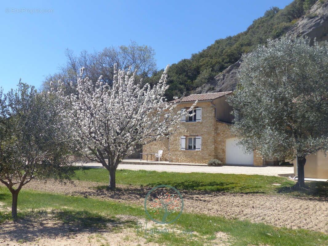 Maison à GRIGNAN