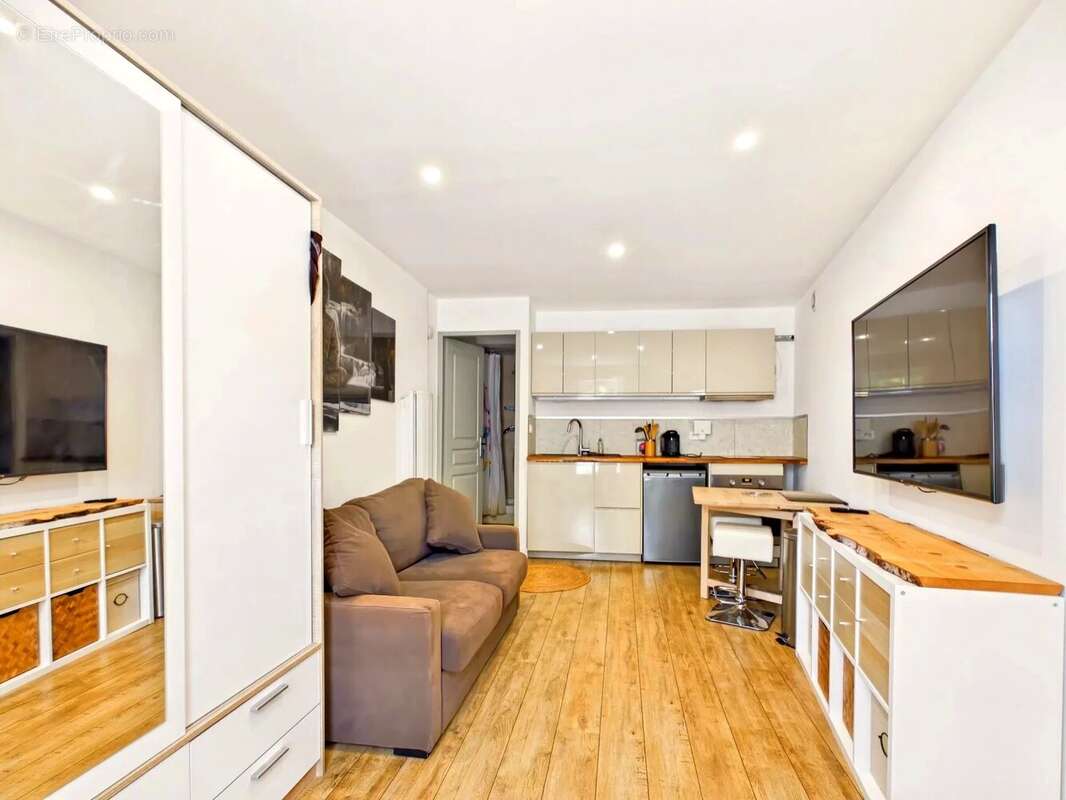 Maison de village rénovée avec terrasse. garage et studio indépendant - photo 11