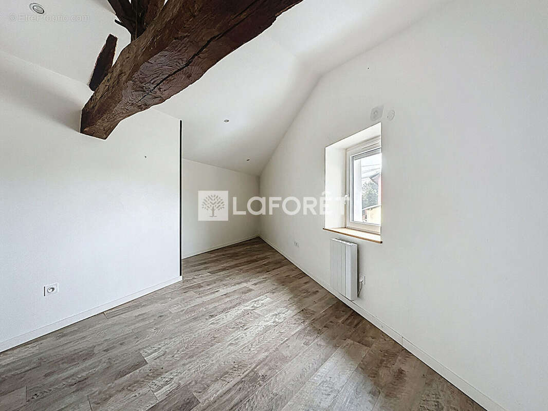 Appartement à VILLARS-LES-DOMBES