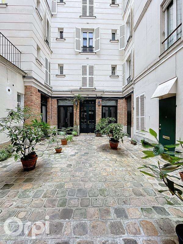 Appartement à PARIS-6E