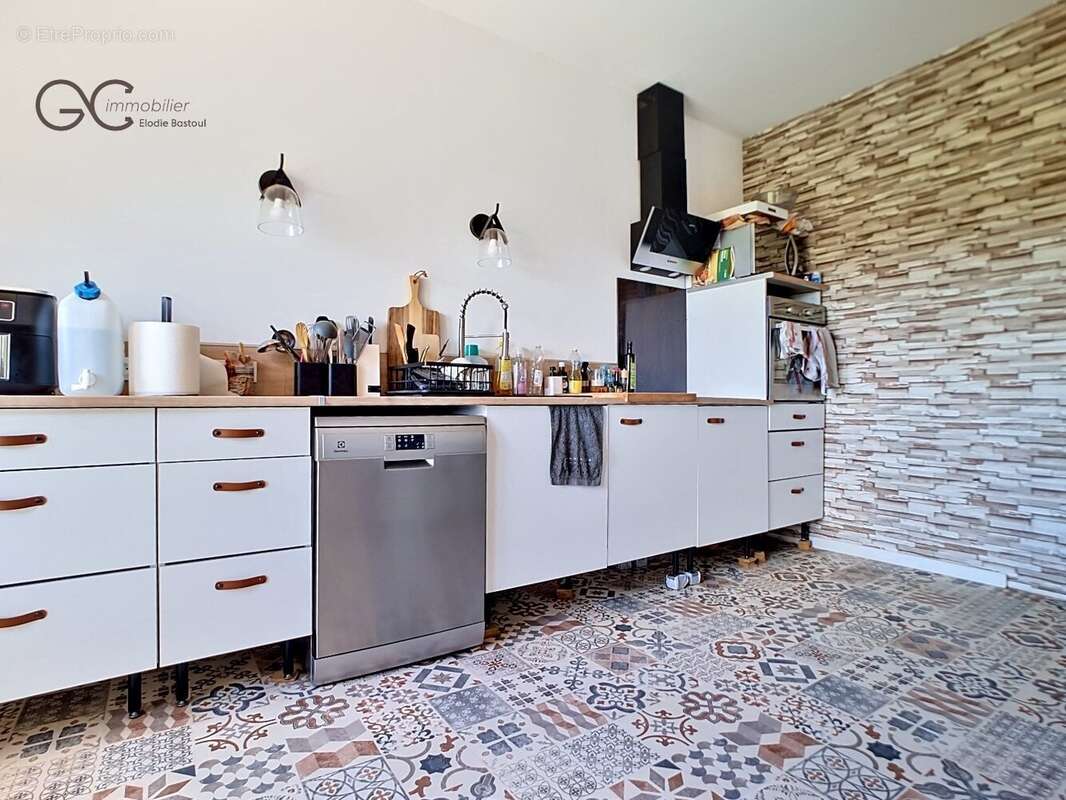 Maison à MONTADY