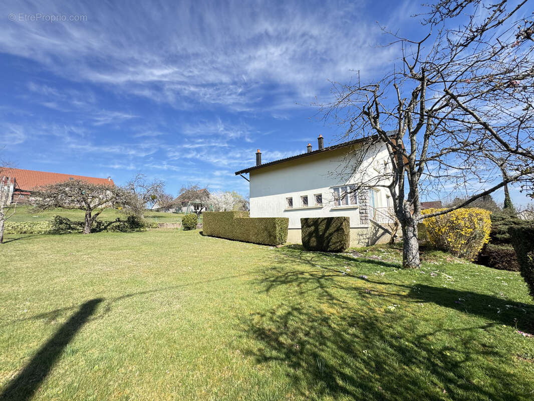 Maison à EVETTE-SALBERT