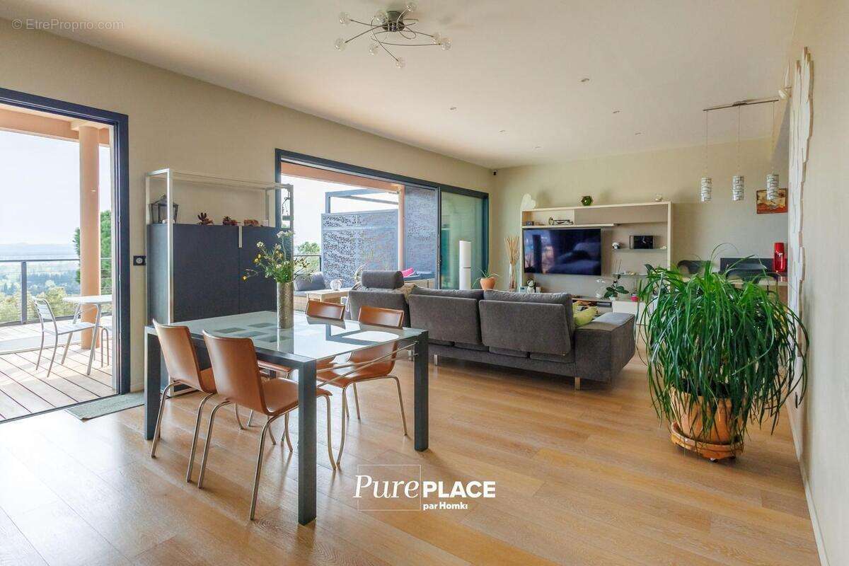 Appartement à LES ANGLES