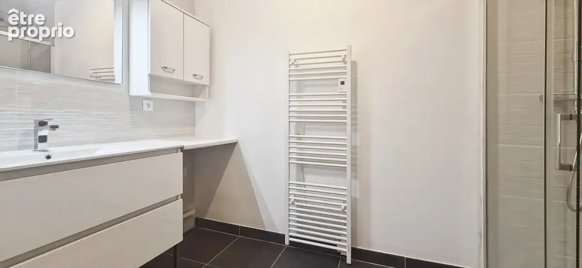 Clamart – Jardin Parisien – 3 pièces avec balcon et parking, à deux pas du Tram T6 - photo 10