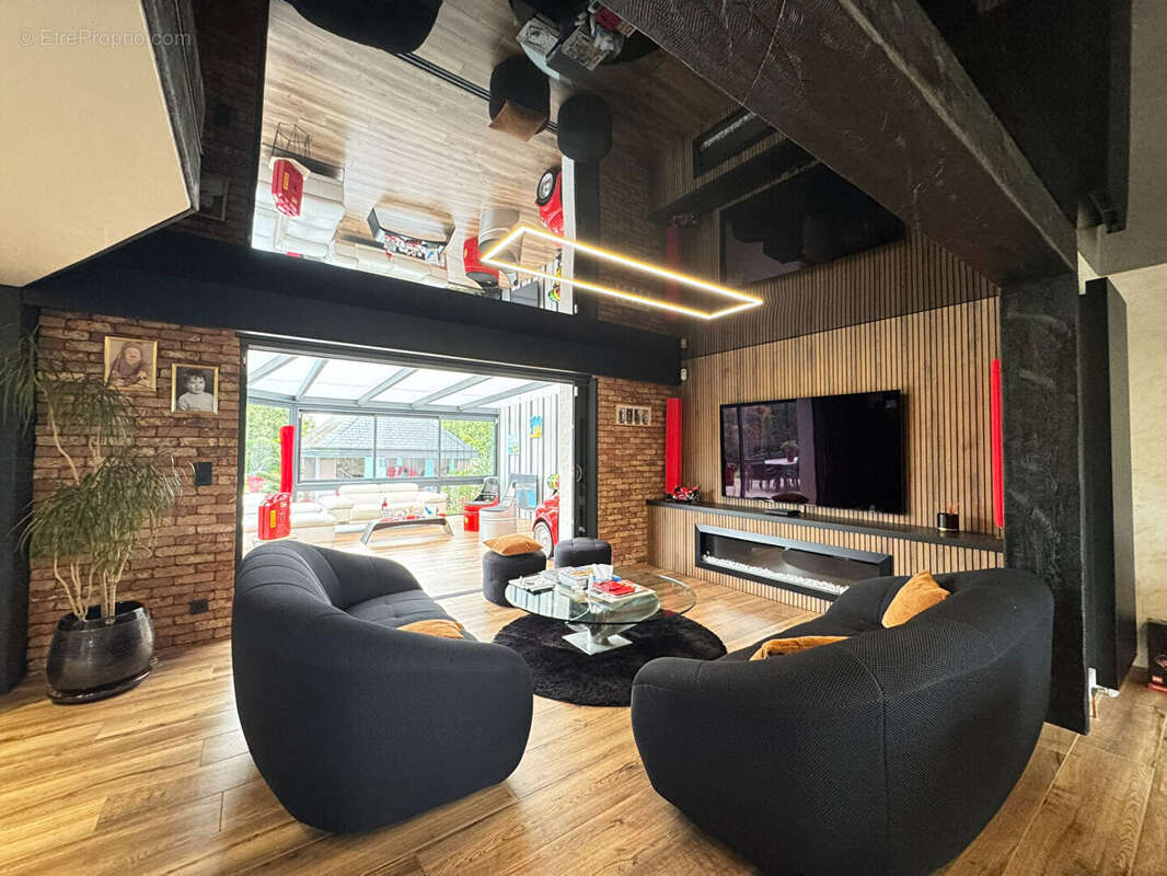 Maison à PRIX-LES-MEZIERES